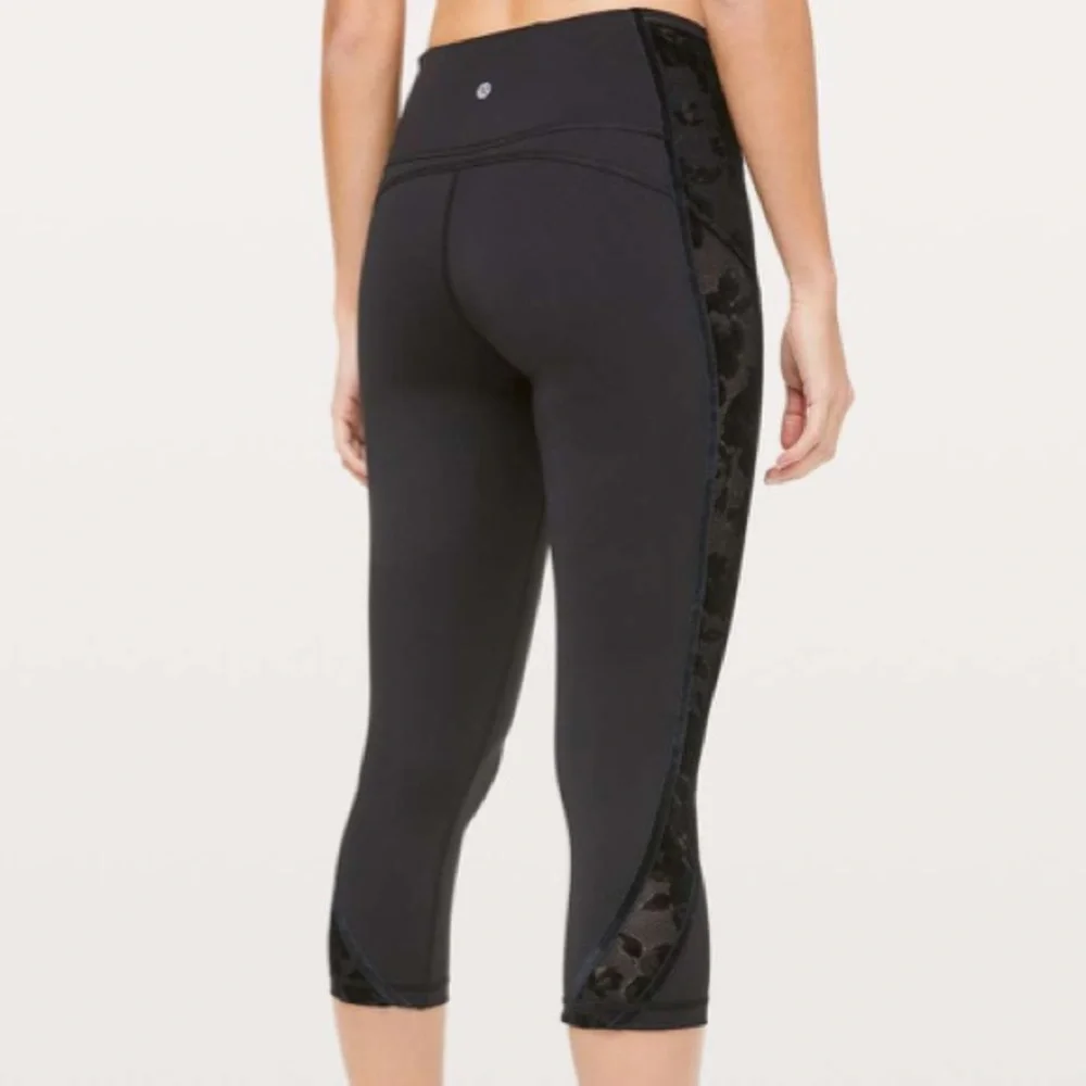 Lululemon Wunder Under Crop High-Rise Flocked - Picture 4 of 14